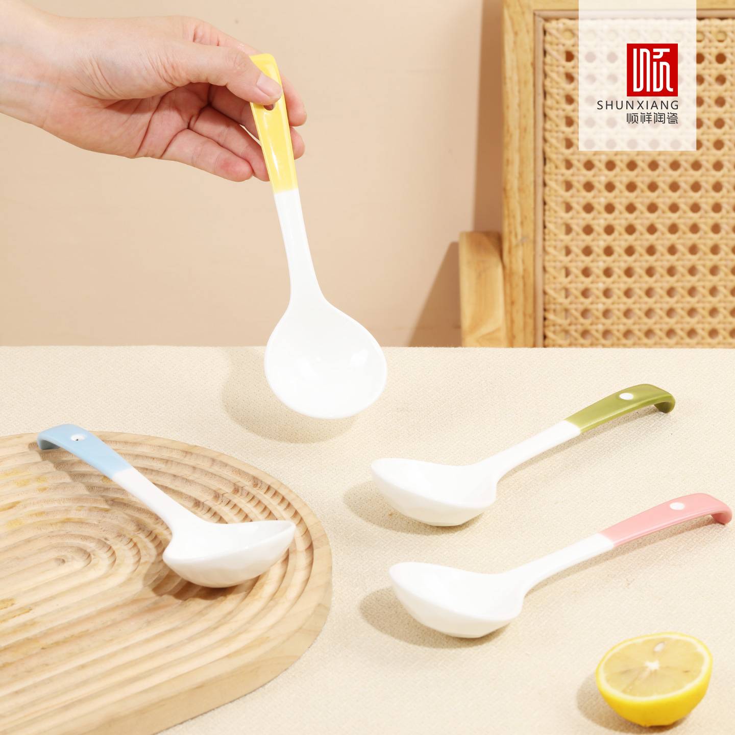 炫彩多用勺中号