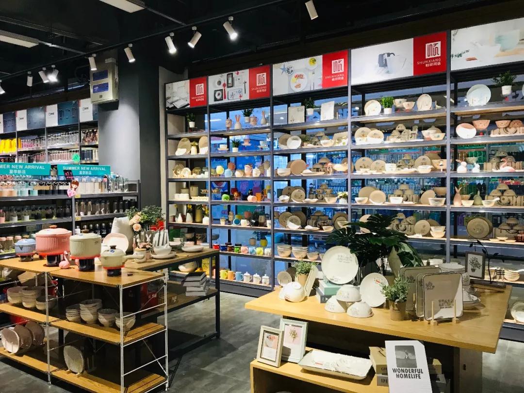 【沉磅新闻】402永利集团，河南世纪星形象店，“新装”亮相！